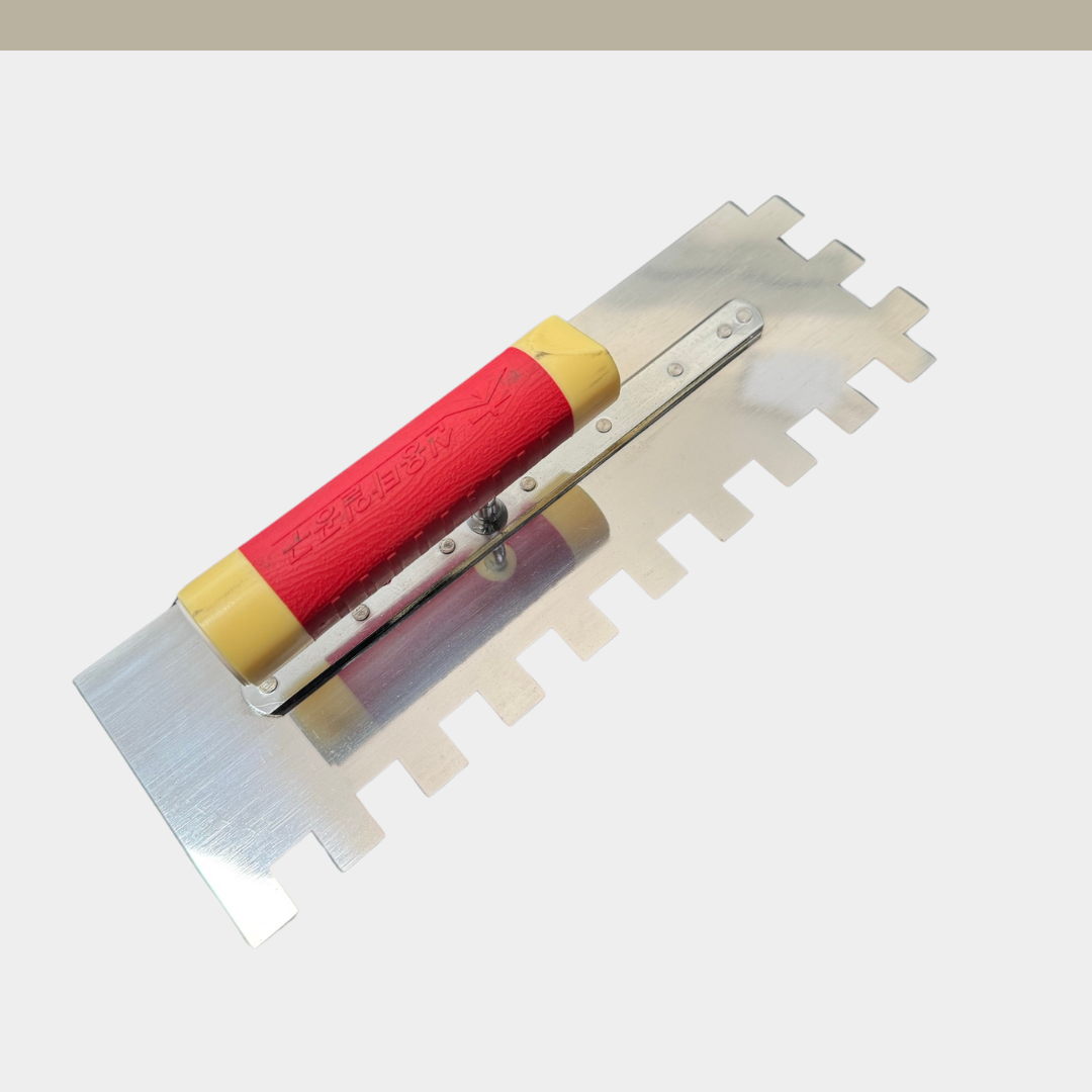 [KR] Notched Trowel RED 300 x 15mm (Square)